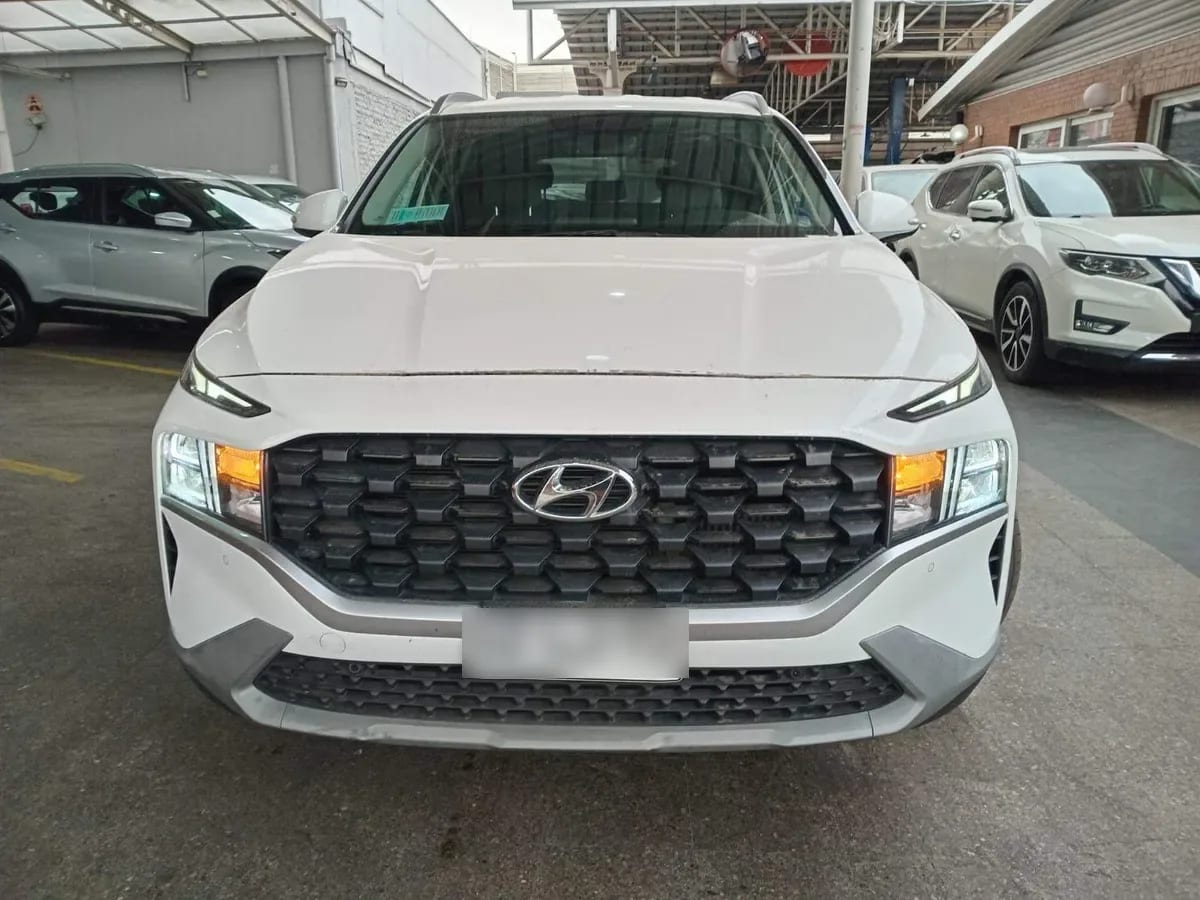 Hyundai Santa Fe 2.2 Value Fl Crdi Diesel 4wd At 5p año 2024