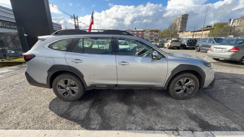 Subaru Outback 2.5i Xs Awd Cvt At 5p año 2022