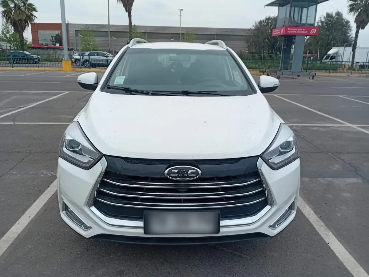 JAC Js2 1.5 Comfort Smart 4x2 Mt 5p año 2024