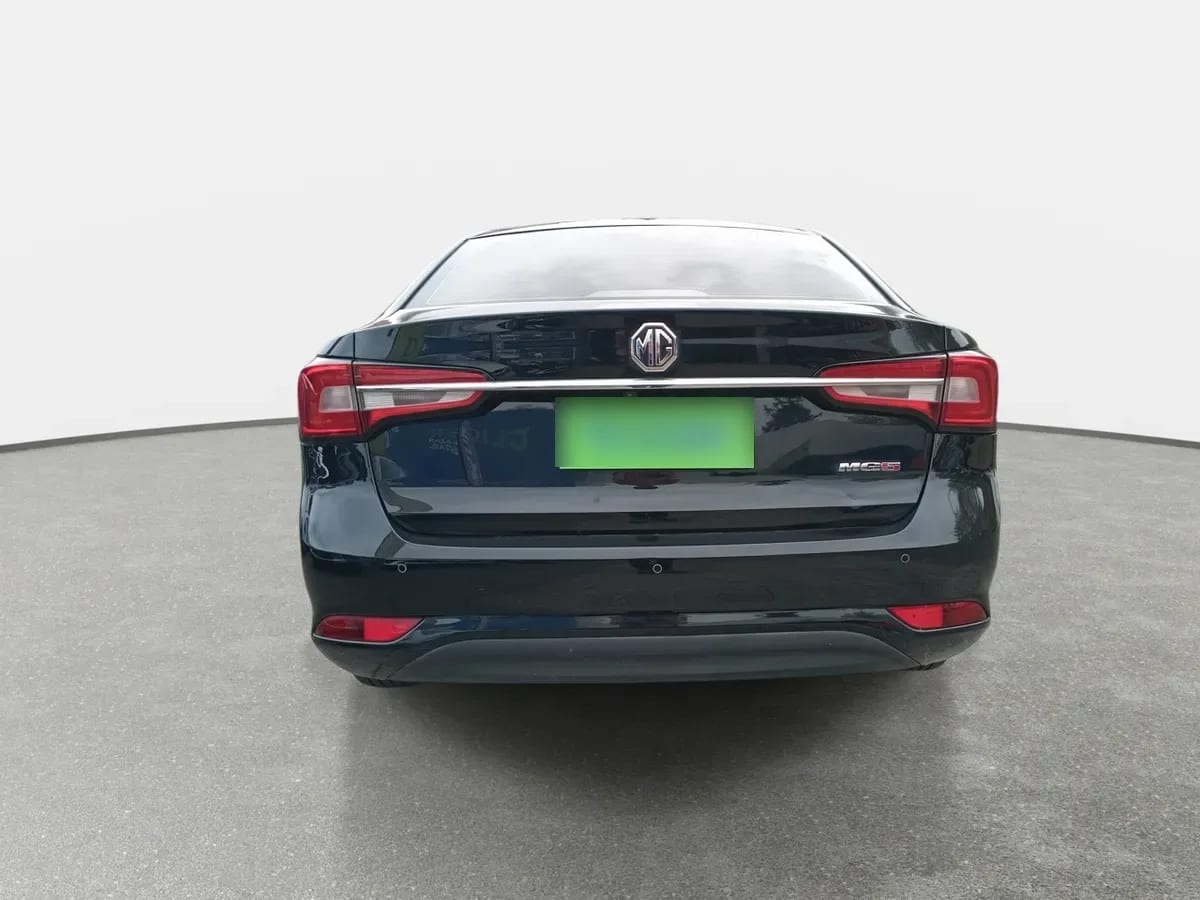 MG 5 1.5 Dlx 4x2 Mt 4p año 2024
