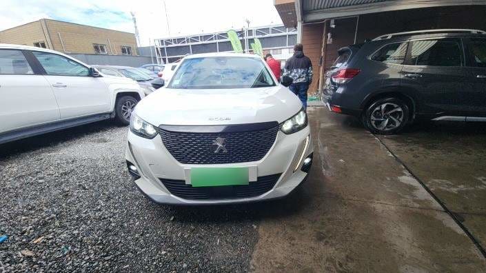 Peugeot 2008 1.2 Allure Puretech 130 4x2 At 5p año 2022
