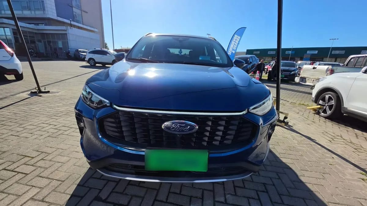 Ford Escape 2.5 Platinum Fhev Hybrid Awd At 5p año 2024