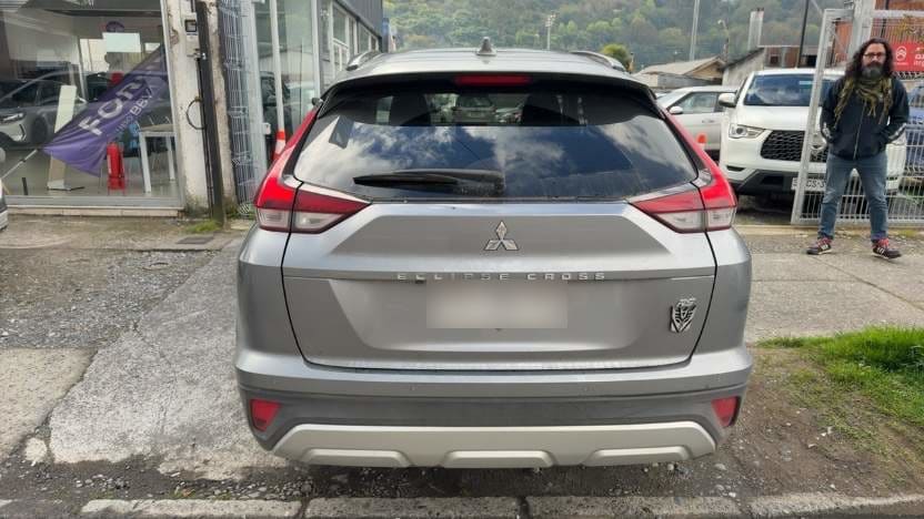 Mitsubishi Eclipse Cross 1.5 Rs N 4x2 At 5p año 2024
