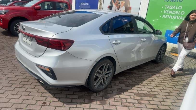 Kia Cerato 1.6 Ex Full 4x2 Ac 6mt 4p año 2020
