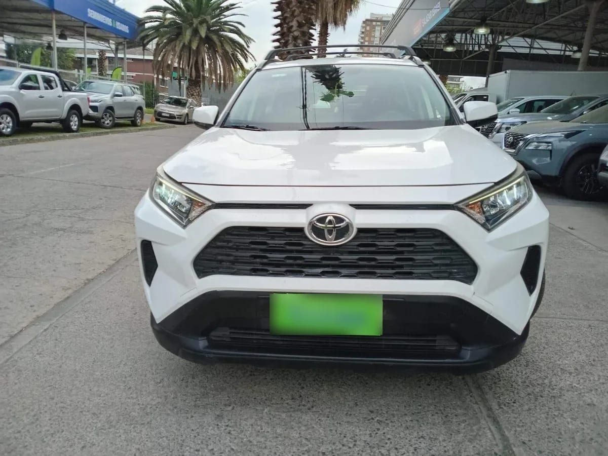 Toyota Rav 4 2.0 Le 4x2 Cvt At 5p año 2020