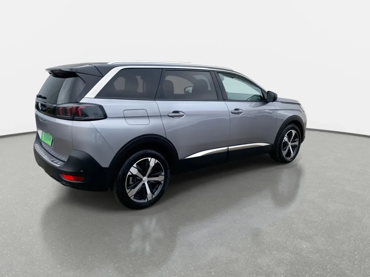 Peugeot 5008 1.5 Allure Pack Bluehdi 130 4x2 Eat8 5p año 2024