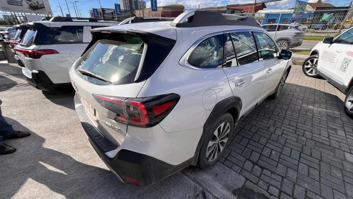 Subaru Outback 2.5i Touring Awd Cvt At 5p año 2024