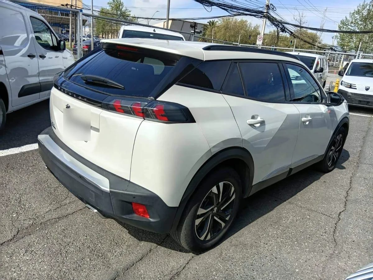 Peugeot 2008 1.2 Allure Puretech 130 4x2 At 5p año 2022