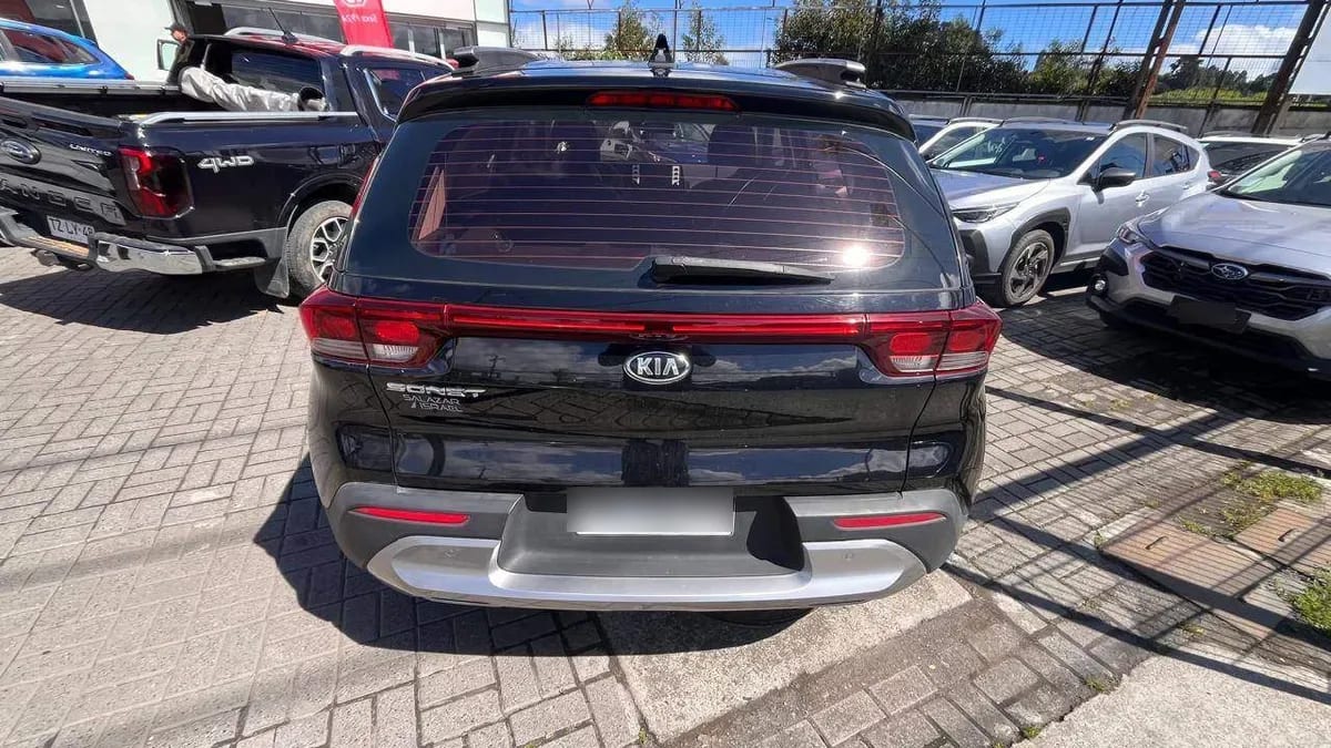 Kia Sonet 1.5 Ex Full 4x2 6mt 5p año 2021
