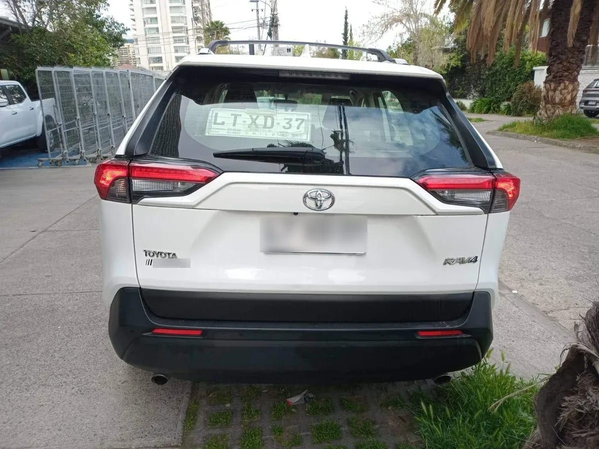 Toyota Rav 4 2.0 Le 4x2 Cvt At 5p año 2020