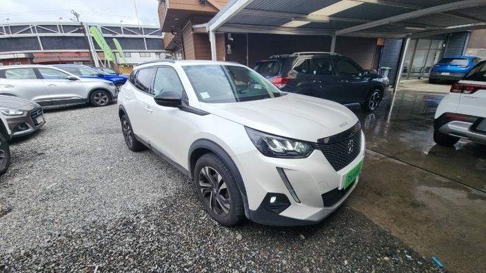 Peugeot 2008 1.2 Allure Puretech 130 4x2 At 5p año 2022