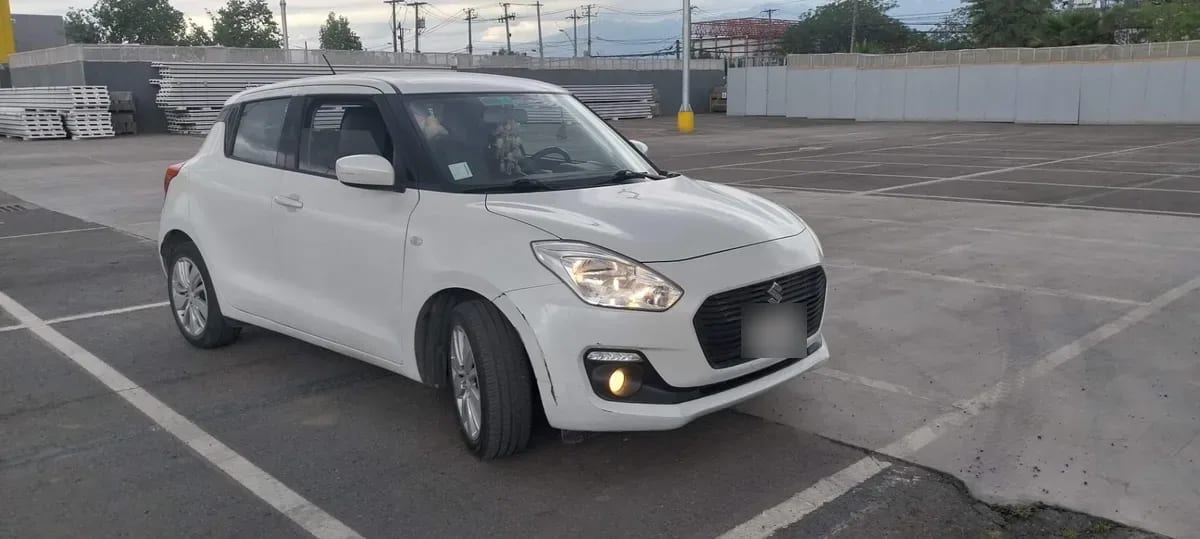 Suzuki Swift 1.2 Gls 4x2 Ac Mt 5p año 2019