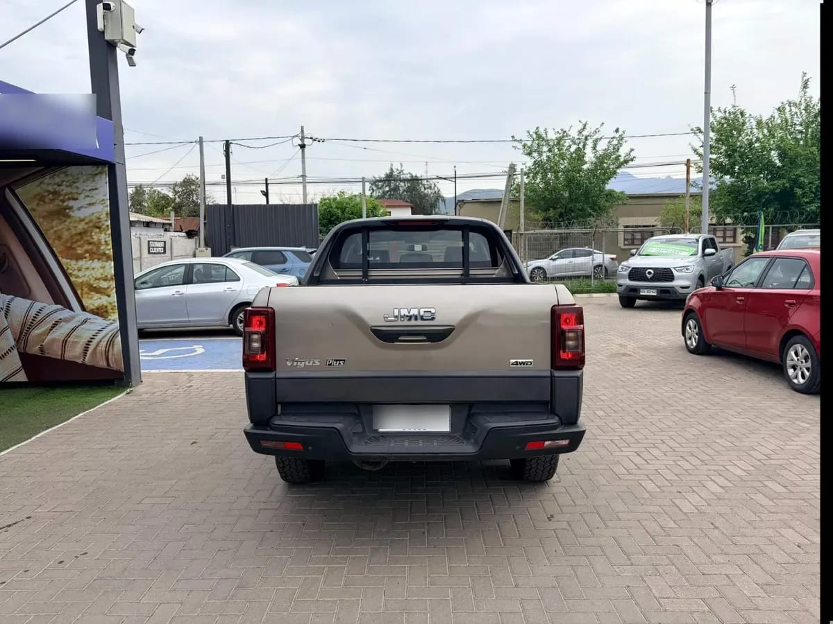 JMC Vigus 2.4 Plus Diesel 4x4 Euro5 Mt 4p año 2023