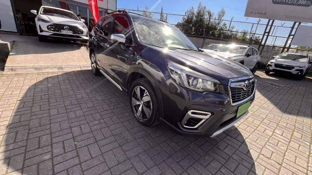 Subaru Forester 2.0i Limited Eyesight Awd At 5p año 2020