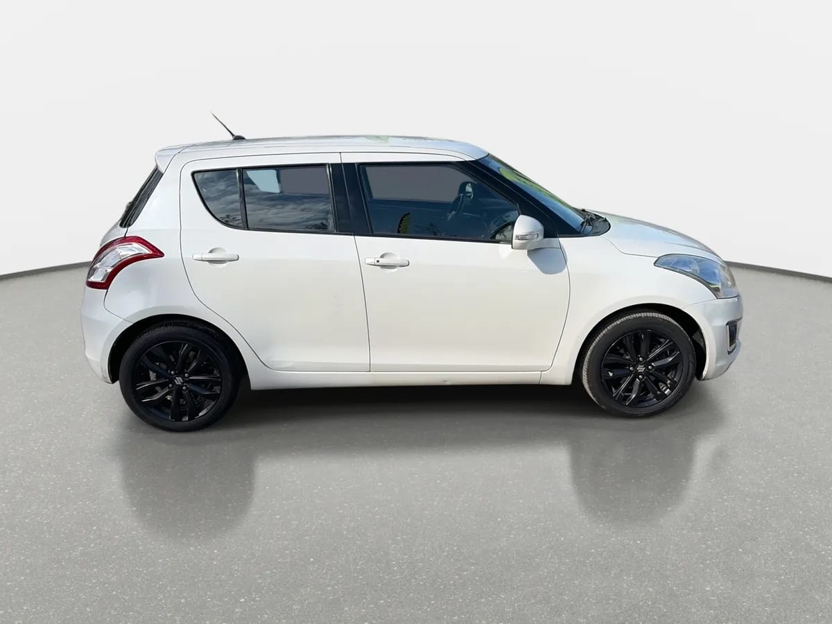 Suzuki Swift 1.2 Glx 4x2 Hb Ac Mt 5p año 2017
