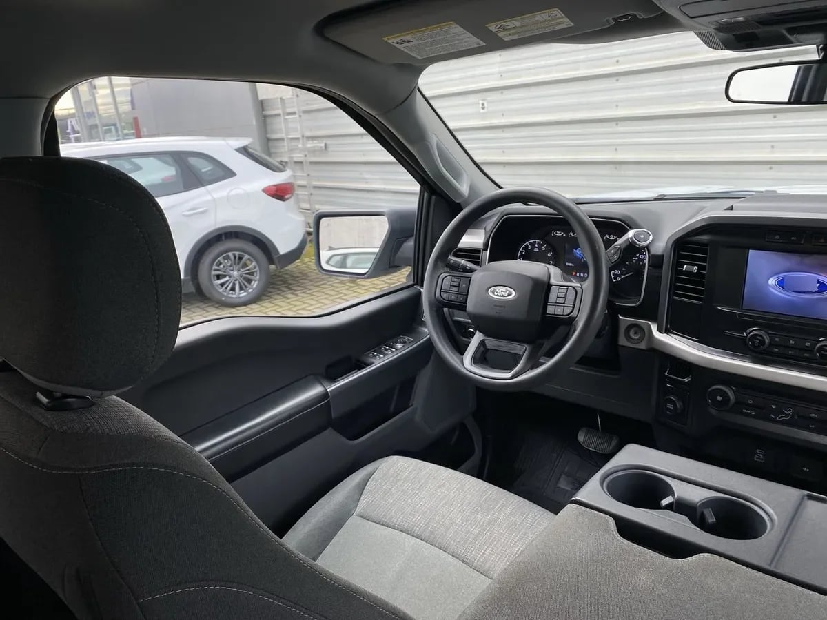 Ford F-150 3.3 Xlt Cc Dob. Cab. 4x2 At 4p año 2022