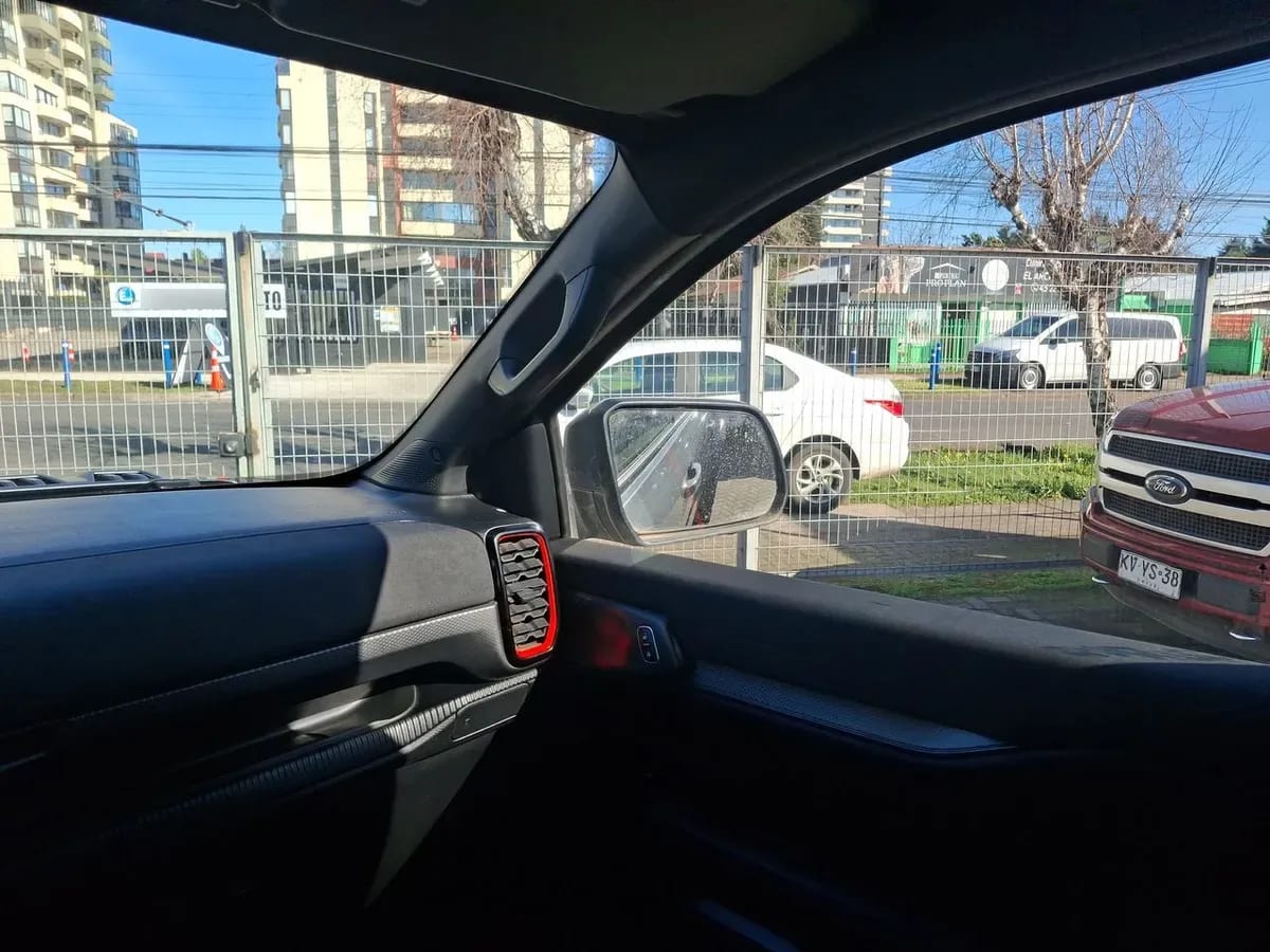 Ford Ranger 3.0t Raptor 4x4 Dob. Cab. At 4p año 2025