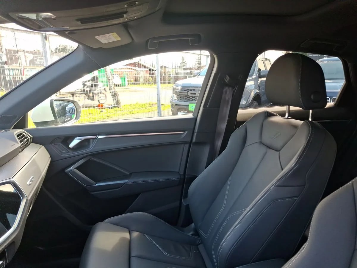 Audi Q3 1.5 35 Tfsi S-Line Sportback 4x2 S-Tronic At 5p año 2026