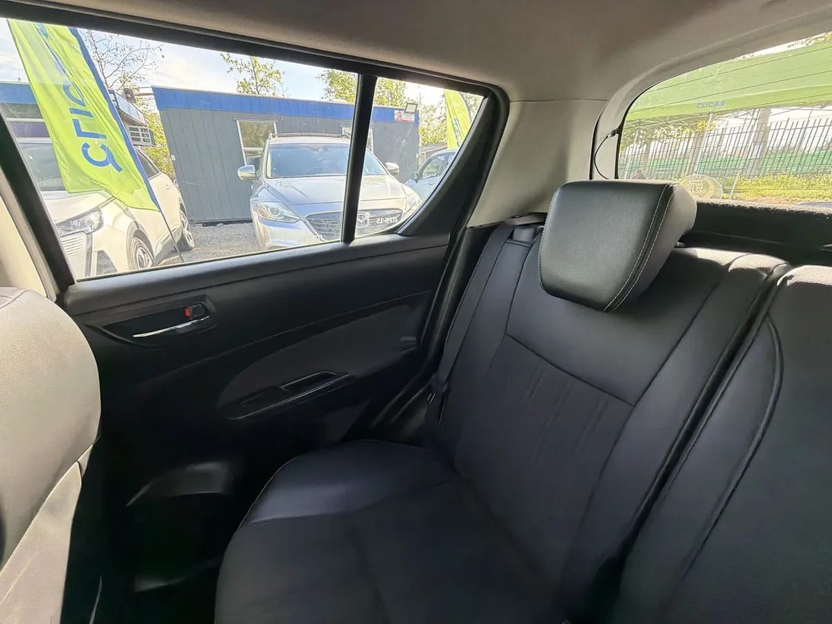 Suzuki Swift 1.2 Glx 4x2 Hb Ac Mt 5p año 2017