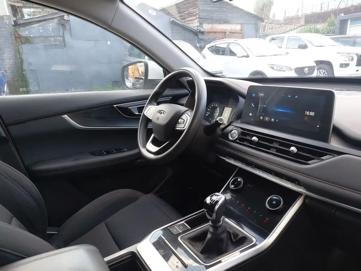 Chery Tiggo 8 1.5t Gl 4x2 Mt6 5p año 2023