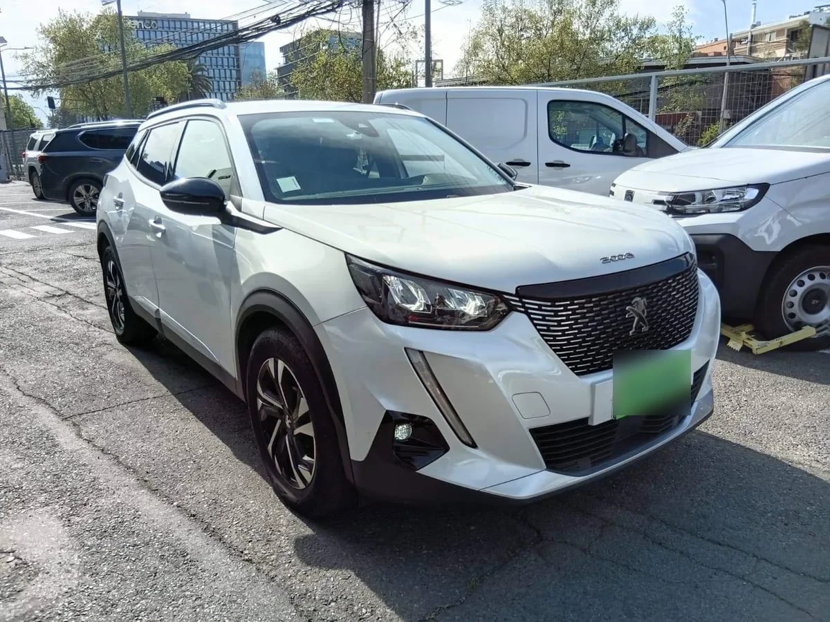 Peugeot 2008 1.2 Allure Puretech 130 4x2 At 5p año 2022