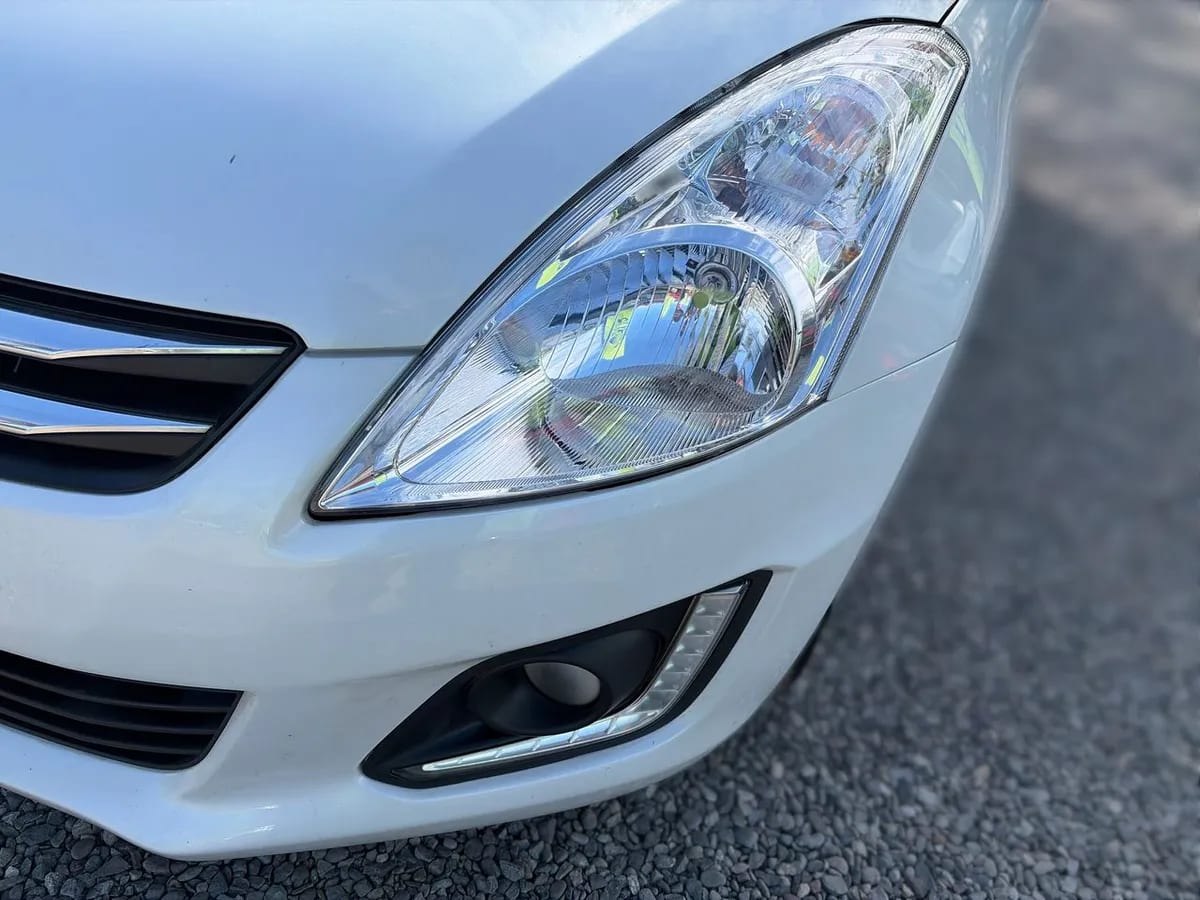 Suzuki Swift 1.2 Glx 4x2 Hb Ac Mt 5p año 2017