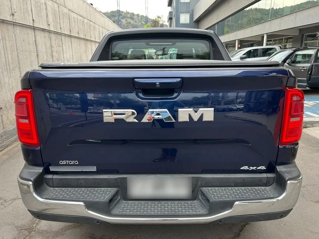 Ram Rampage 2.0 Laramie Diesel 4x4 Dob. Cab. At 4p año 2024