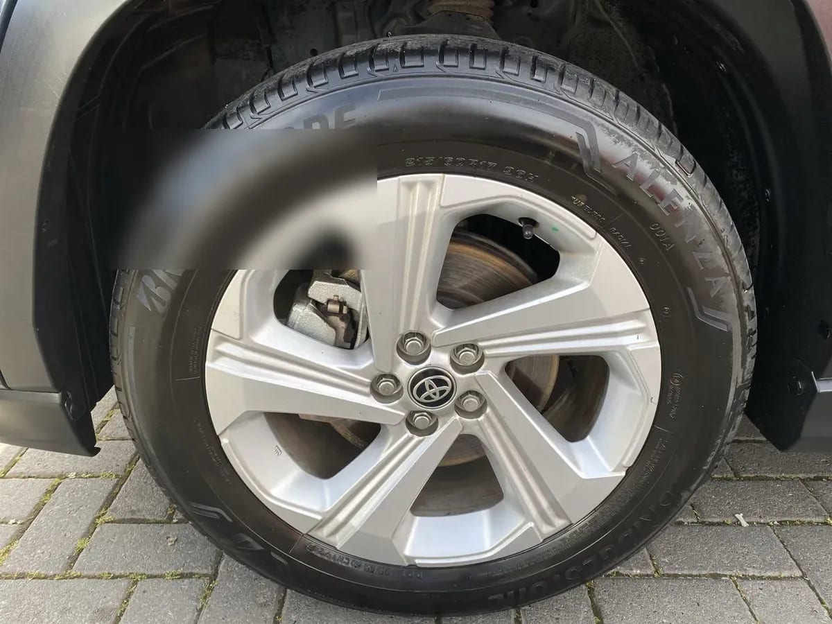 Toyota Yaris Cross 1.5 Xi 4x2 Cvt At 5p año 2025