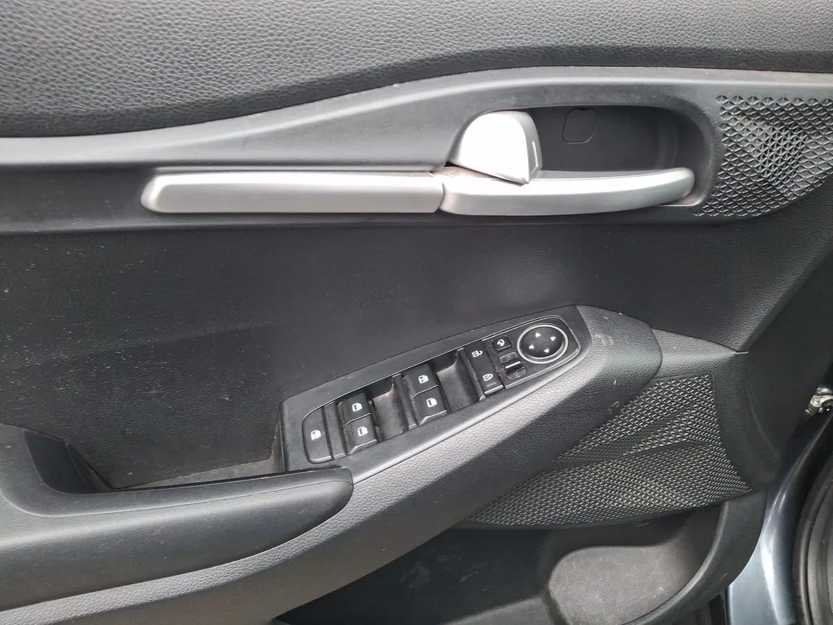 Kia Seltos 1.6 Ex Full 4x2 6mt 5p año 2023