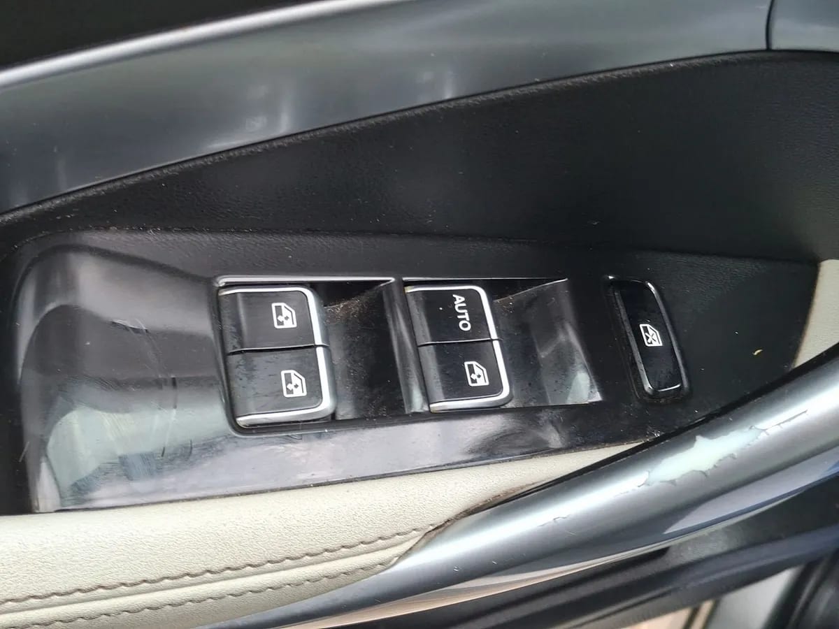 Chevrolet Captiva 1.5t Premier Fwd Mt 5p año 2019