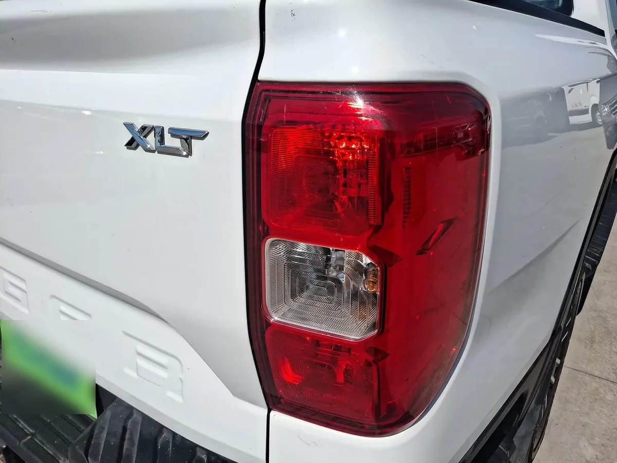 Ford Ranger 2.0 Xlt Diesel 4x2 Dob. Cab. At 4p año 2026