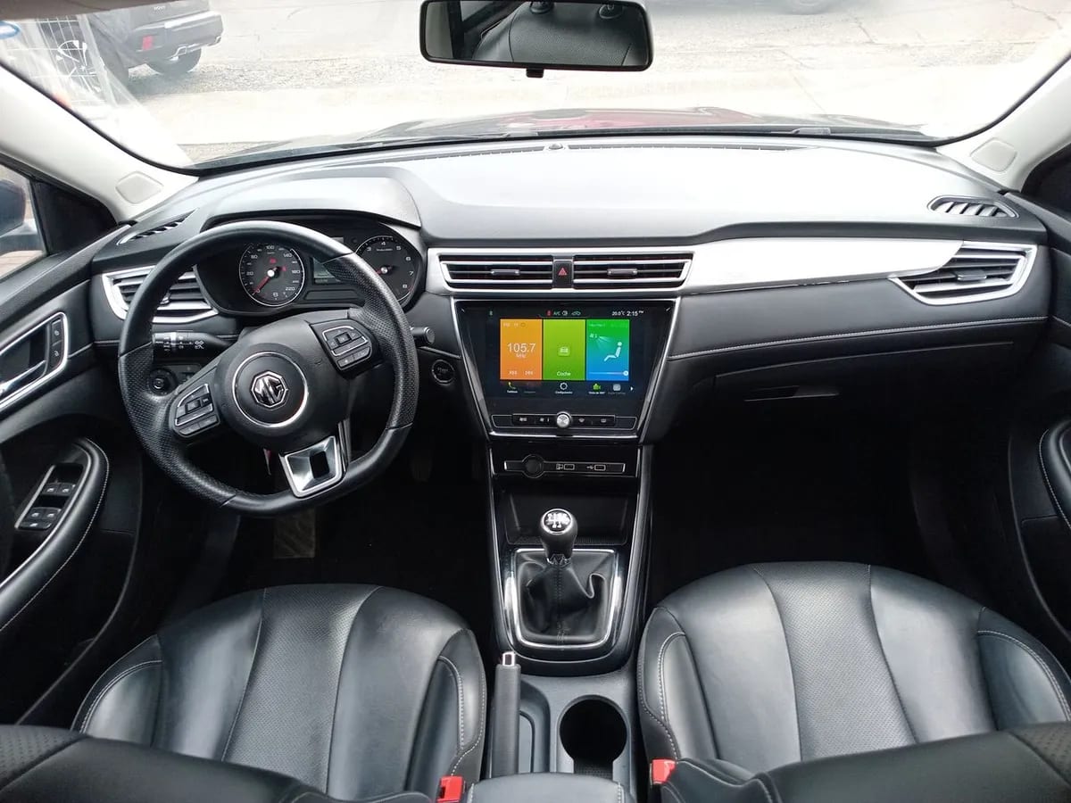 MG 5 1.5 Dlx 4x2 Mt 4p año 2024