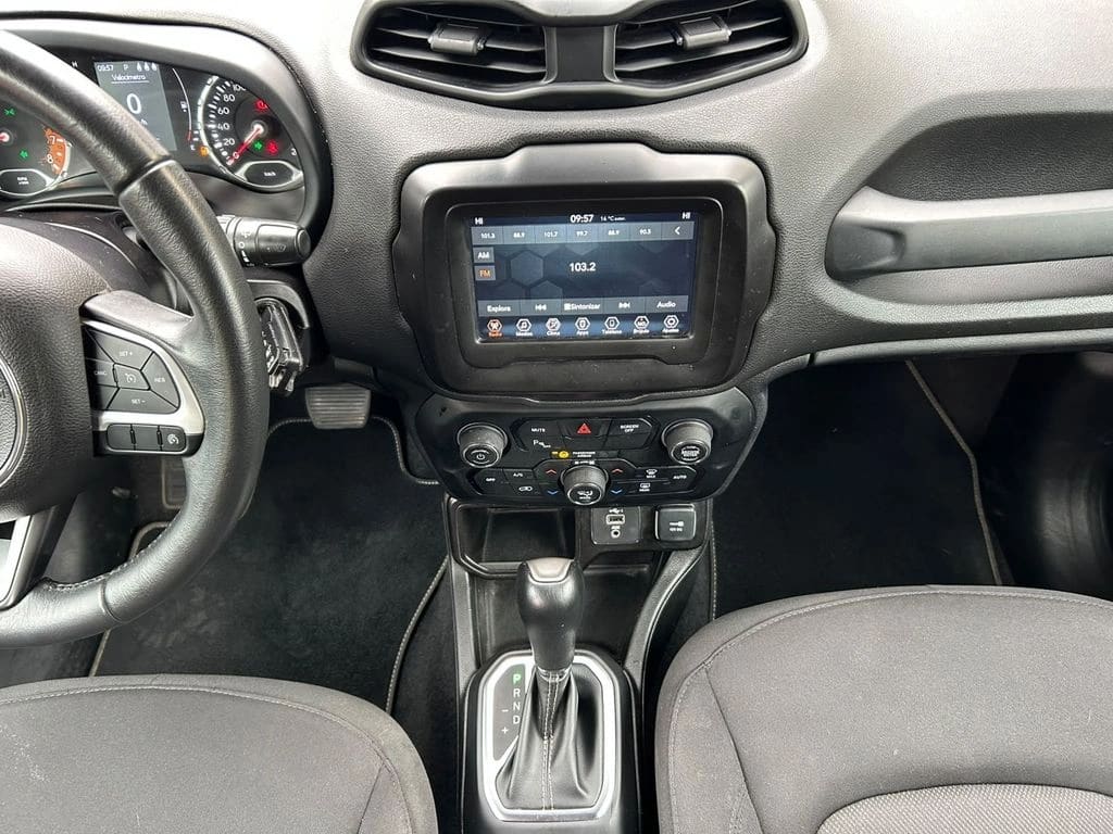 Jeep Renegade 1.8 Sport Lx 4x2 At 5p año 2023