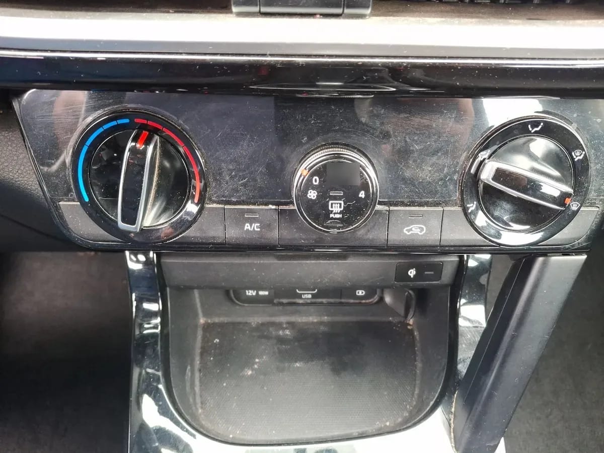 Kia Seltos 1.6 Ex Full 4x2 6mt 5p año 2023