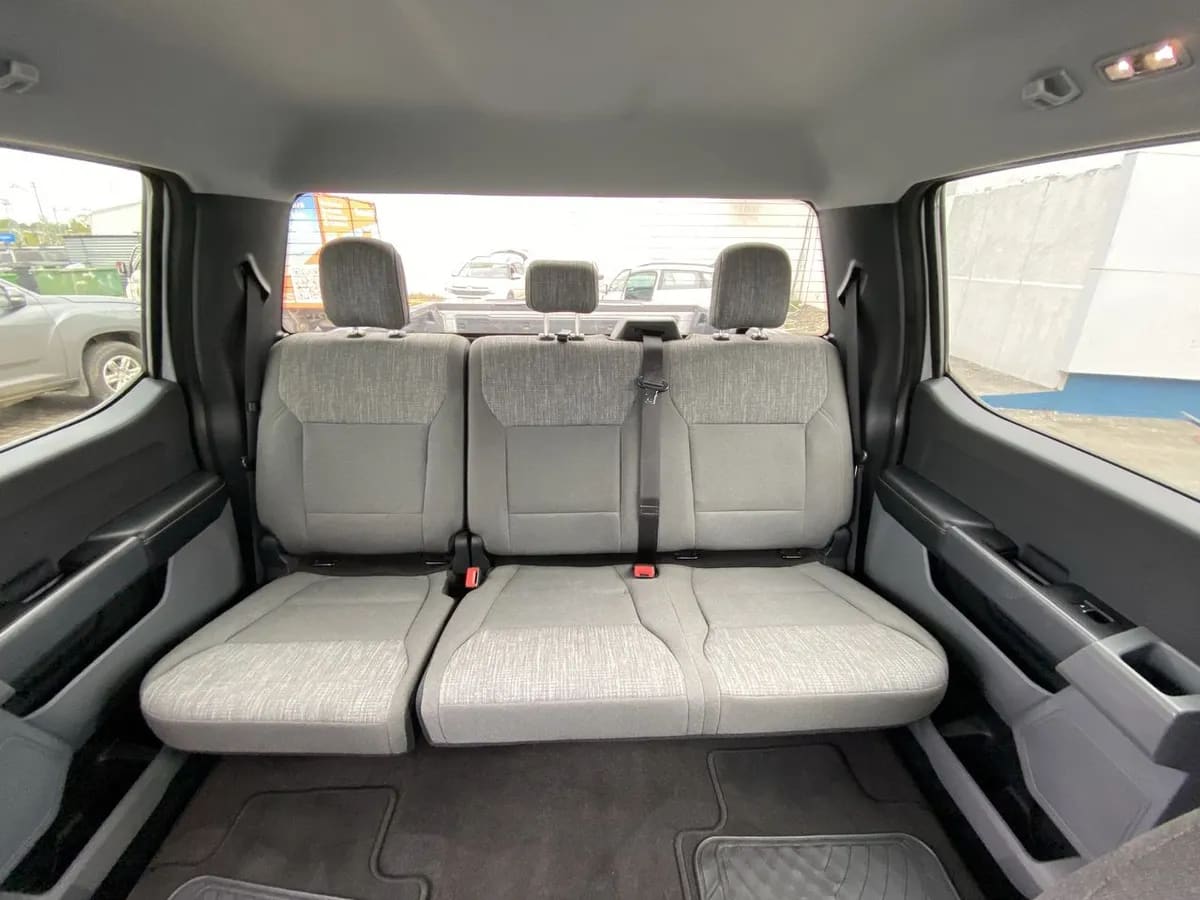 Ford F-150 3.3 Xlt Cc Dob. Cab. 4x2 At 4p año 2022