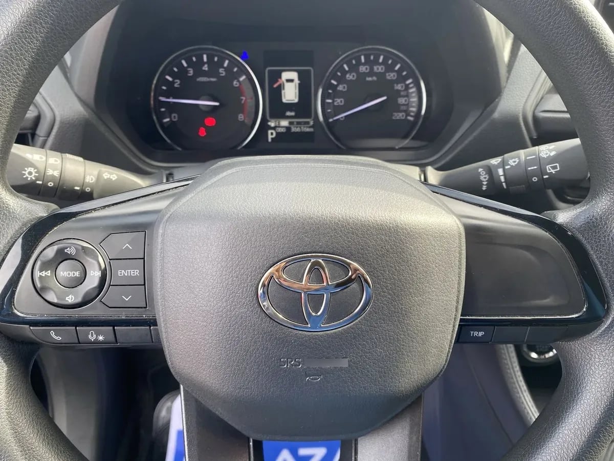 Toyota Yaris Cross 1.5 Xi 4x2 Cvt At 5p año 2025