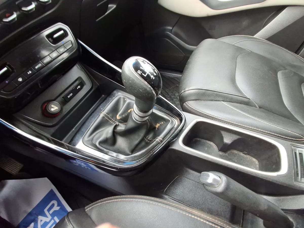 Chevrolet Captiva 1.5t Premier Fwd Mt 5p año 2019