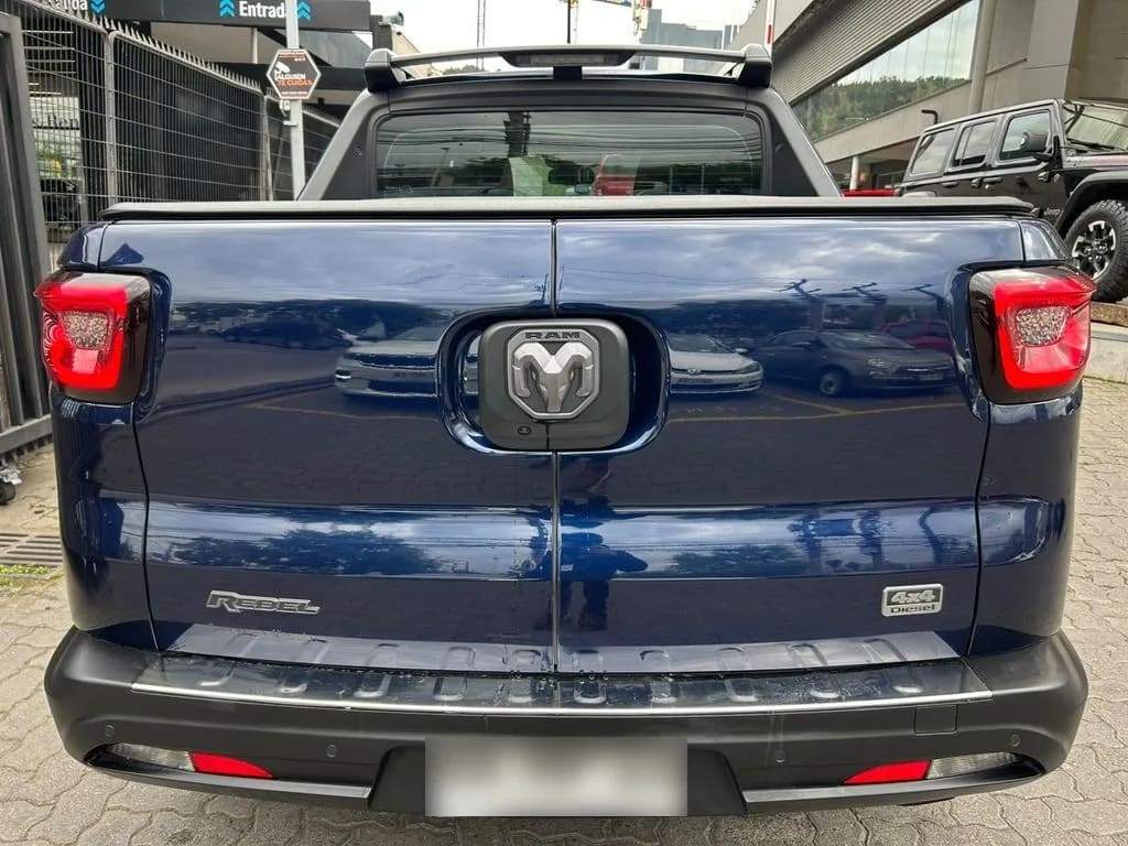 Ram 1000 2.0 Rebel Diesel 4x4 Dob. Cab. At 4p año 2022