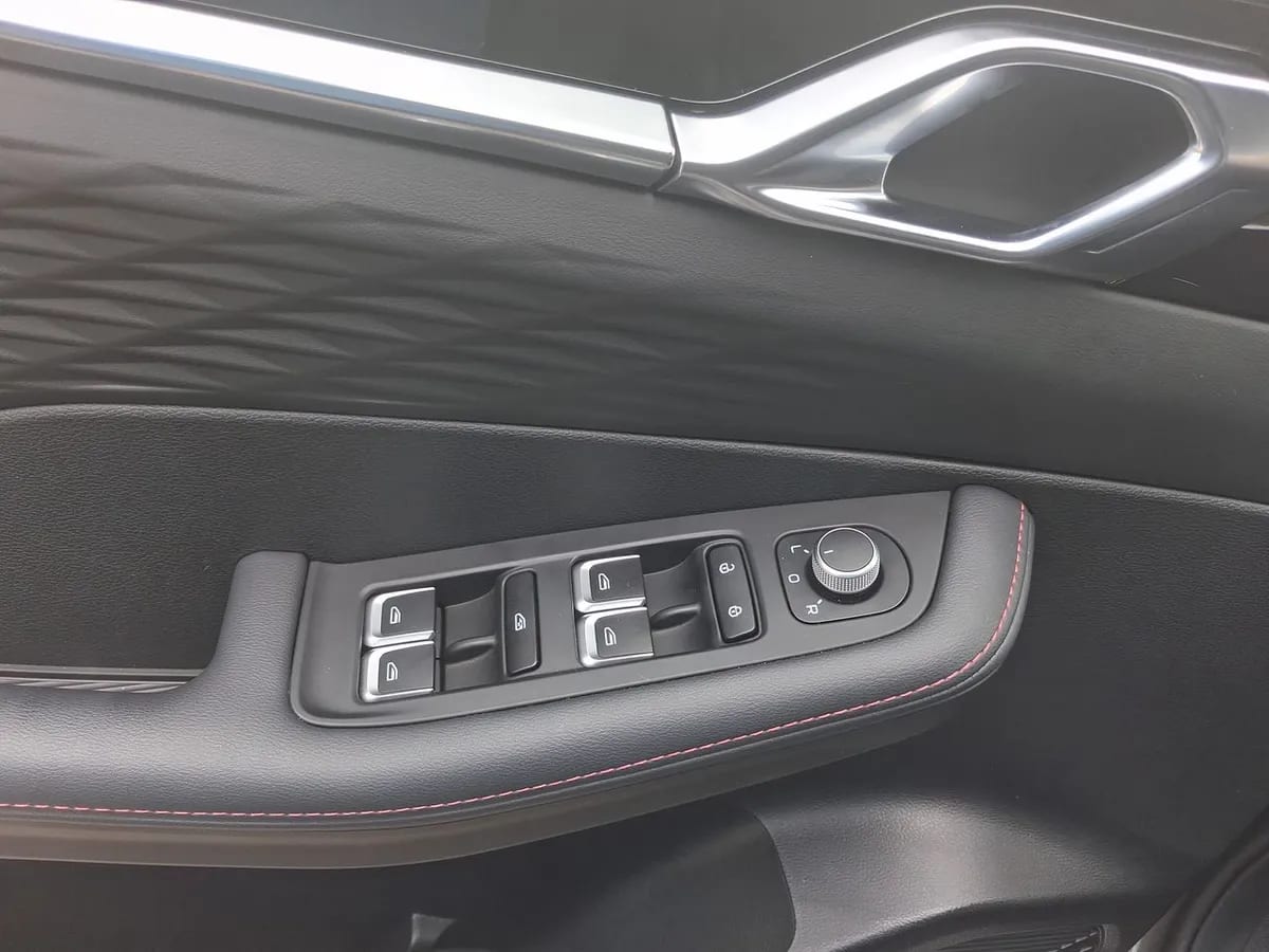 Geely Coolray 1.5 Gl Comfort 4x2 At 5p año 2026