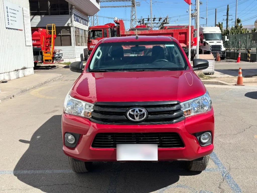 Toyota Hilux Dc 4x4 2.4 D Dx Mt año 2024