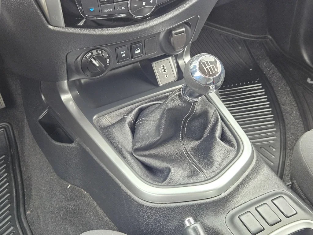 Nissan Navara Navara Dc 4x4 2.3tdi Xe año 2023