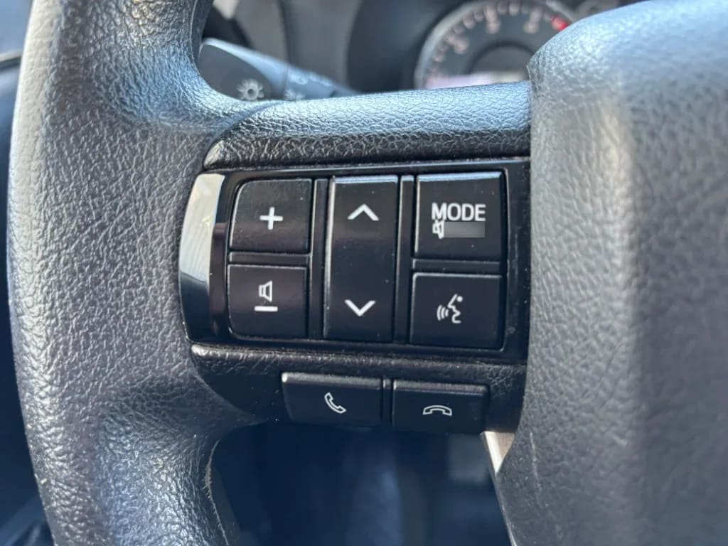 Toyota Hilux Dc 4x4 2.4 D Dx Mt año 2024