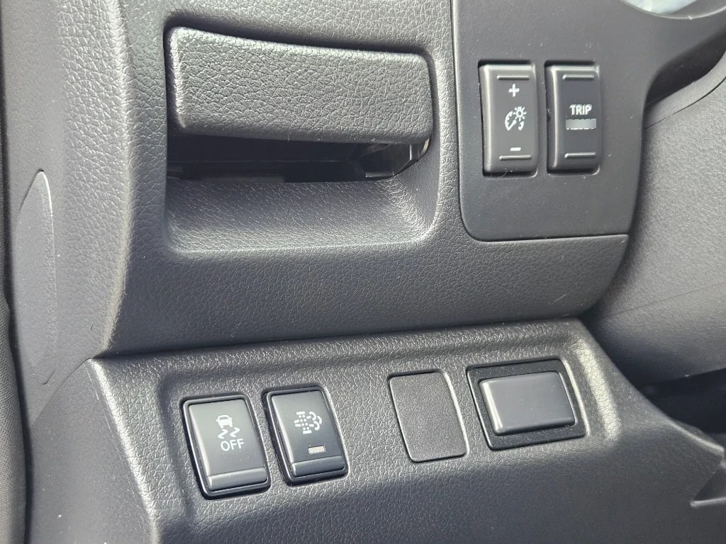 Nissan Navara Navara Dc 4x4 2.3tdi Xe año 2023