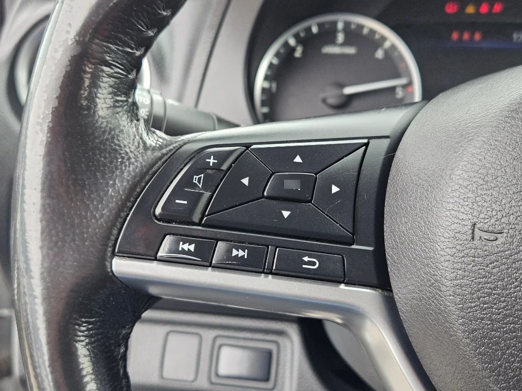 Nissan Navara Navara Dc 4x4 2.3tdi Xe año 2023