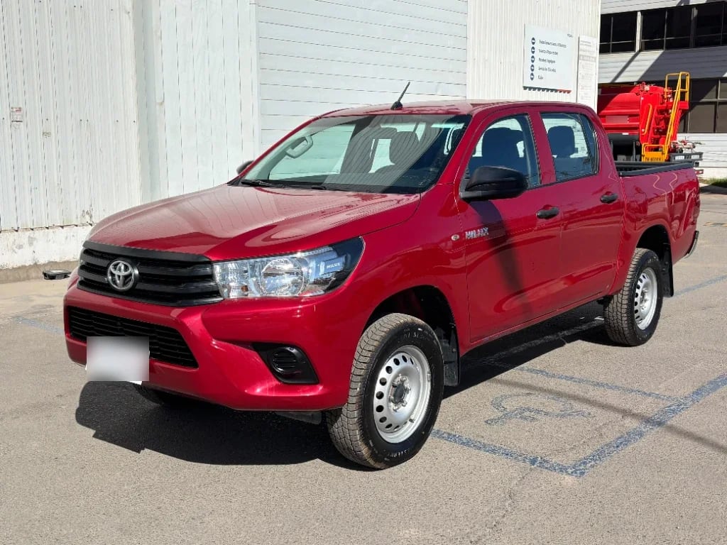 Toyota Hilux Dc 4x4 2.4 D Dx Mt año 2024