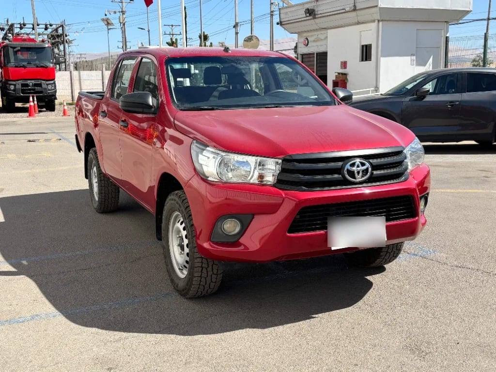 Toyota Hilux Dc 4x4 2.4 D Dx Mt año 2024