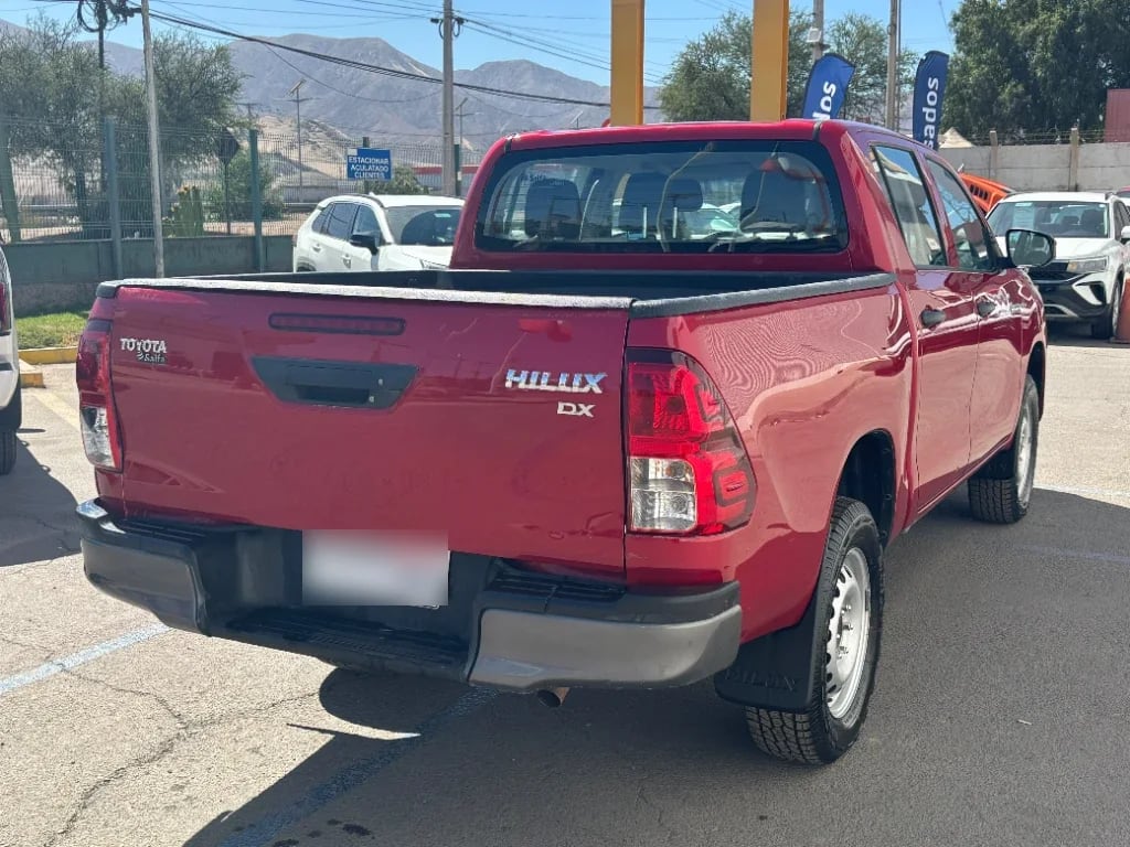 Toyota Hilux Dc 4x4 2.4 D Dx Mt año 2024