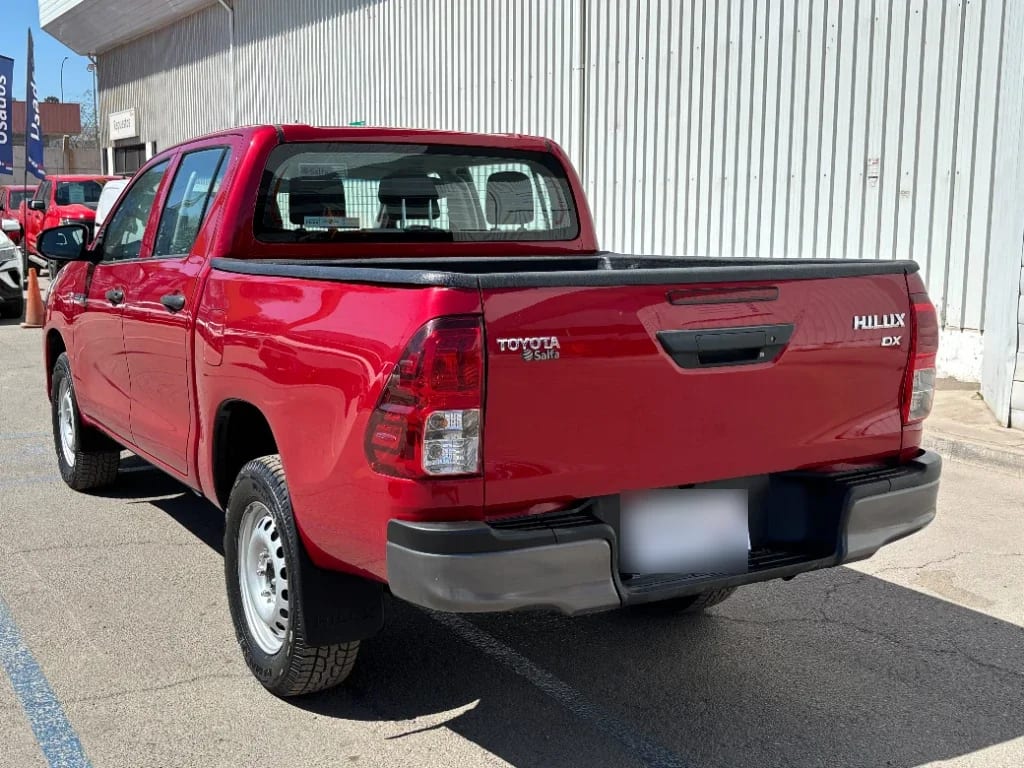 Toyota Hilux Dc 4x4 2.4 D Dx Mt año 2024