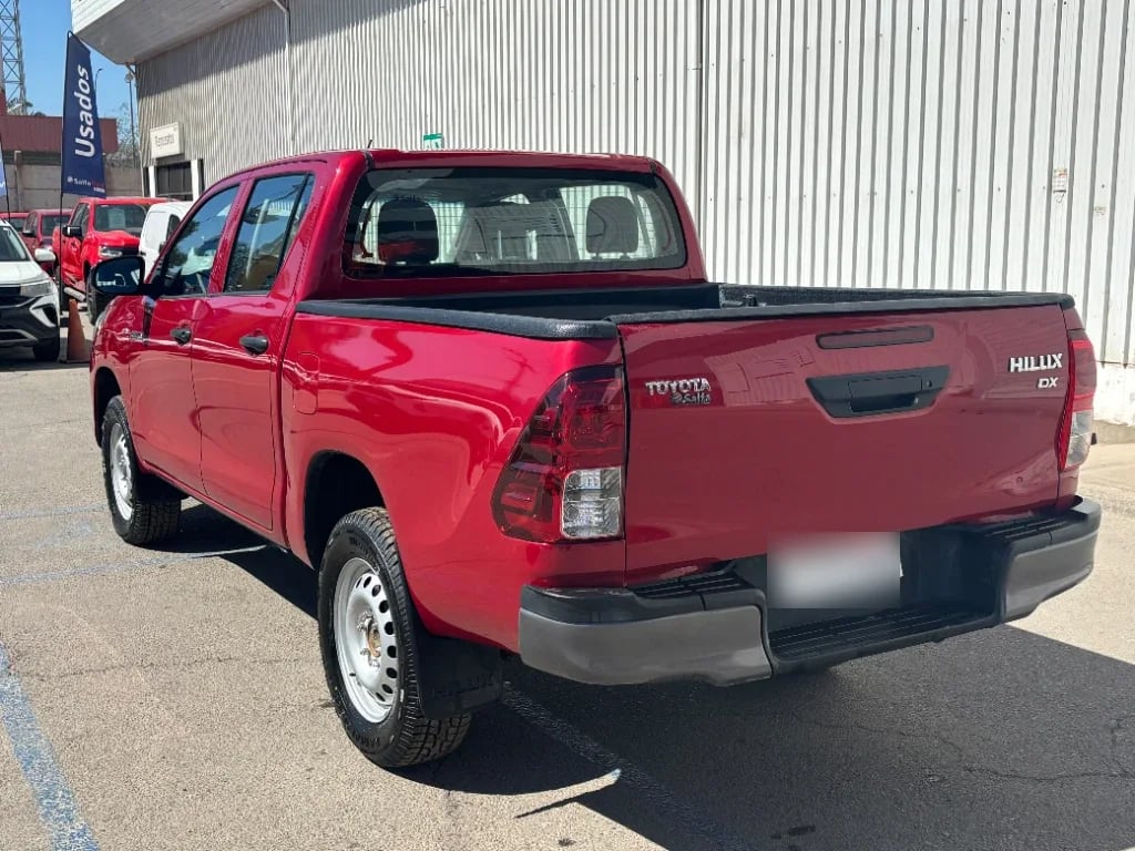 Toyota Hilux Dc 4x4 2.4 D Dx Mt año 2024