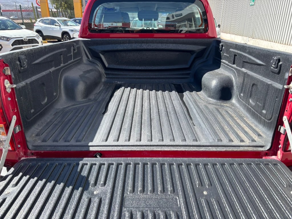 Toyota Hilux Dc 4x4 2.4 D Dx Mt año 2024